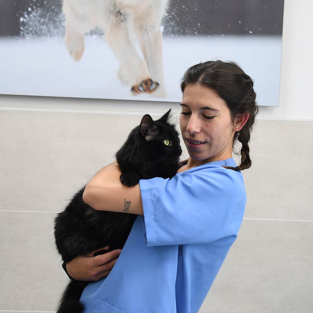 Ana - Equipo de Clínica Veterinaria Cobeña